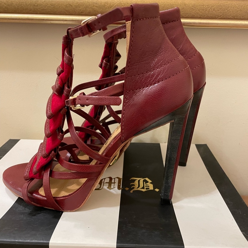L.A.M.B. Leather Shoes - 6.5 - Picture 4 of 7